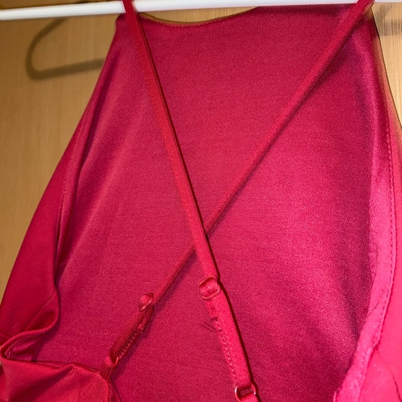 Red bodycon dress - Picture 3 of 3